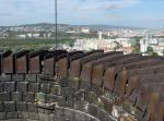 dmychadlo s Bratislavským hradom a TV vežou v pozadí